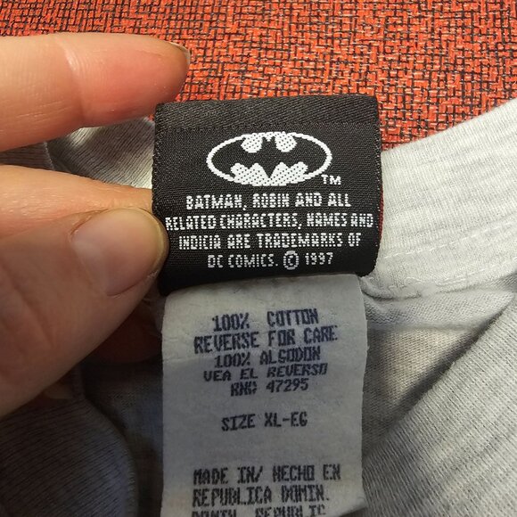 VTG Batman & Robin Graphic T-Shirt Youth XL DC Comics 1997 Gray Grunge - Picture 3 of 7